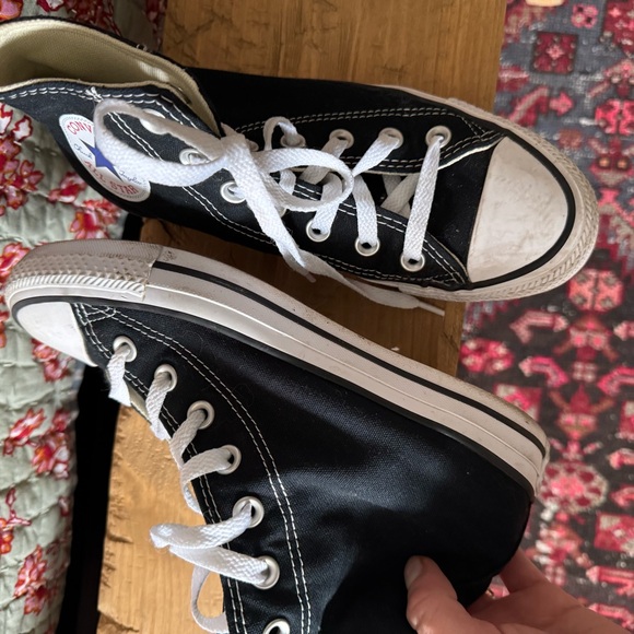 Black and White Converse High tops - Picture 1 of 4